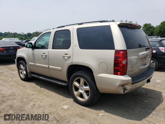 2008 Chevrolet Tahoe 3LT z VIN 1GNFK13078J175980, wystawiony jako Copart lot #59891595 z przebiegiem 234 081 mil mil oraz Czysty tytuł • Clean title. Historia ofert i sprzedaży dostępna na DreamBid. Obrazek 2.