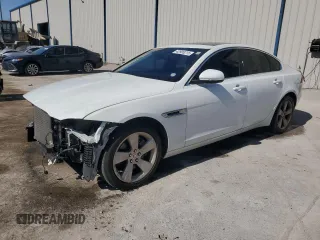 2018 Jaguar XF 25t with VIN SAJBR4FX1JCY61635, listed as a Copart auction lot 42906215 with 68,144 mi miles and Salvage Title. Bid and sale history available at DreamBid. Image 1.