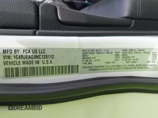 2022 Jeep Grand Cherokee Laredo X с VIN 1C4RJEAG9NC128112, выставлен на аукционе IAAI как лот 42234872 с пробегом 88 609 миль миль и . История ставок и продаж доступна на DreamBid. Изображение 9.