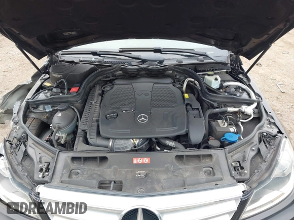 2013 Mercedes-Benz C 300 Sport с VIN WDDGF8AB9DR286014, выставлен на аукционе IAAI как лот 41878422 с пробегом 83 702 миль миль и . История ставок и продаж доступна на DreamBid. Изображение 10.