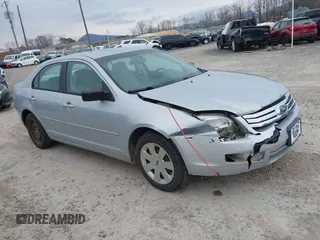 2006 Ford Fusion S with VIN 3FAFP06Z86R214910, listed as a IAAI auction lot 41491738 with 173,131 mi miles. Bid and sale history available at carsss.com. Image 1.
