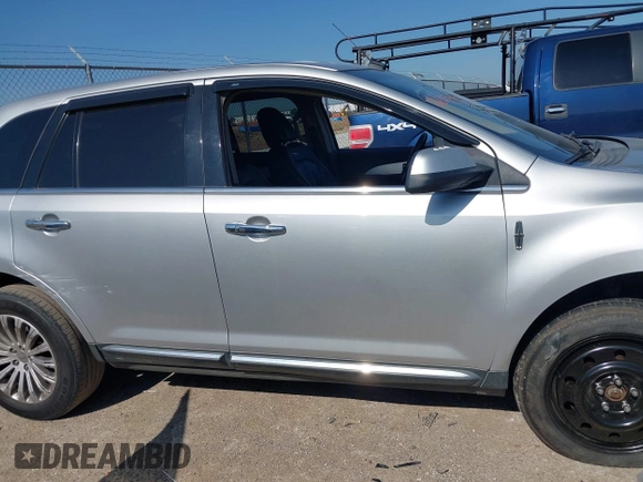 2012 Lincoln MKX with VIN 2LMDJ6JK3CBL08185, listed as a IAAI auction lot 42079548 with 321,452 mi miles and . Bid and sale history available at DreamBid. Image 13.