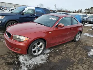 2011 BMW 1 Series 128i z VIN WBAUP9C52BVL89574, wystawiony jako Copart lot #43713545 z przebiegiem 121 819 mil mil oraz Szkody całkowita. Historia ofert i sprzedaży dostępna na DreamBid. Obrazek 1.
