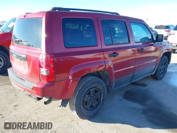 2017 Jeep Patriot Sport z VIN 1C4NJPBA4HD209814, wystawiony jako IAAI lot #41581964 z przebiegiem 56 398 mil mil oraz . Historia ofert i sprzedaży dostępna na DreamBid. Obrazek 4.