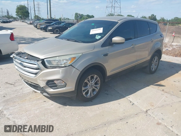 2017 Ford Escape SE z VIN 1FMCU0GD8HUC60074, wystawiony jako IAAI lot #41918443 z przebiegiem 85 787 mil mil oraz . Historia ofert i sprzedaży dostępna na DreamBid. Obrazek 23.
