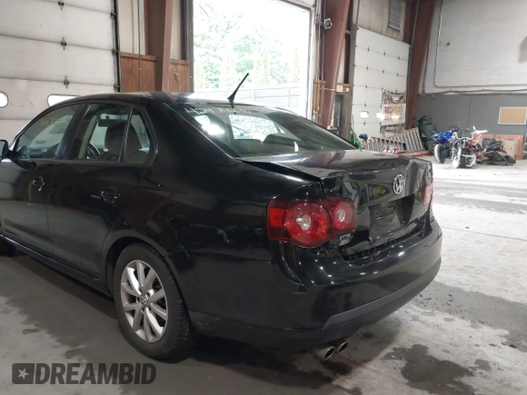 2010 Volkswagen Jetta Limited Edition with VIN 3VWAZ7AJ4AM114279, listed as a IAAI auction lot 42474290 with 170,585 mi miles and . Bid and sale history available at DreamBid. Image 12.
