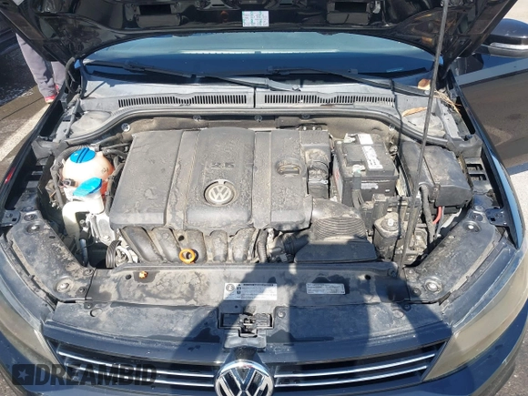 2013 Volkswagen Jetta SE with VIN 3VWDP7AJ7DM279184, listed as a IAAI auction lot 42387002 with 84,288 mi miles and . Bid and sale history available at DreamBid. Image 10.