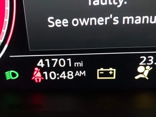 2021 Audi Q8 Premium Plus with VIN WA1EVAF1XMD033688, listed as a IAAI auction lot 42153256 with 41,701 mi miles and . Bid and sale history available at DreamBid. Image 16.