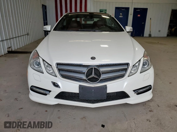 2012 Mercedes-Benz E 550 with VIN WDDKJ7DBXCF147279, listed as a Copart auction lot 46479165 with 59,684 mi miles and Clean Title. Bid and sale history available at DreamBid. Image 5.