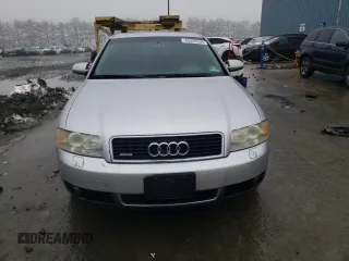 2003 Audi A4 1.8T с VIN WAULC68E33A382270, выставлен на аукционе Copart как лот 45329355 с пробегом 179 625 миль миль и Списание • Salvage title. История ставок и продаж доступна на DreamBid. Изображение 5.