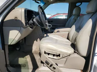 2004 Chevrolet Tahoe Z71 with VIN 1GNEK13T44R142842, listed as a Copart auction lot 62609755 with 229,554 mi miles and Salvage title. Bid and sale history available at DreamBid. Image 7.