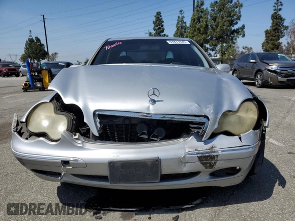 2004 Mercedes-Benz C 240 с VIN WDBRF61J94F503303, выставлен на аукционе Copart как лот 57877645 с пробегом 193 702 миль миль и Списание • Salvage title. История ставок и продаж доступна на DreamBid. Изображение 5.