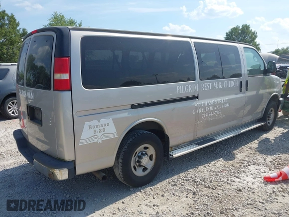 2007 Chevrolet Express Passenger with VIN 1GAHG39U571194706, listed as a IAAI auction lot 42641454 with 83,394 mi miles and . Bid and sale history available at DreamBid. Image 4.