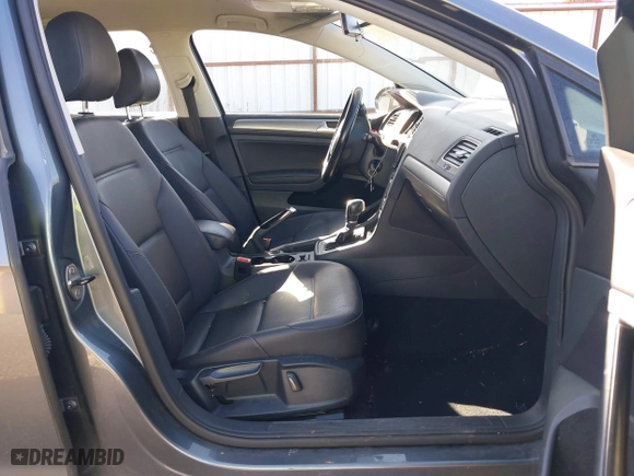 2015 Volkswagen Golf TSI SEL with VIN 3VW217AU1FM095204, listed as a IAAI auction lot 41970297 with 96,338 mi miles. Bid and sale history available at carsss.com. Image 5.