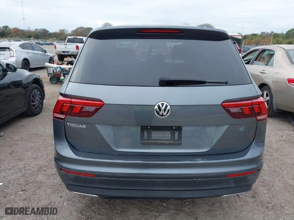2019 Volkswagen Tiguan S with VIN 3VV1B7AX3KM047494, listed as a IAAI auction lot 41355084 with 90,612 mi miles. Bid and sale history available at carsss.com. Image 16.