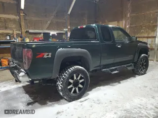 2005 Chevrolet Colorado LS Z71 with VIN 1GCDT196058128849, listed as a Copart auction lot 45306965 with 157,899 mi miles and Clean Title. Bid and sale history available at carsss.com. Image 3.