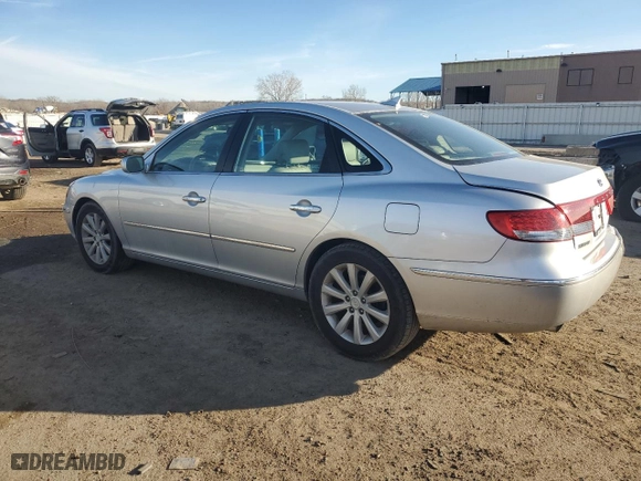 2009 Hyundai Azera GLS with VIN KMHFC46D99A358459, listed as a Copart auction lot 73316404 with 212,320 mi miles and Salvage Title. Bid and sale history available at carsss.com. Image 2.