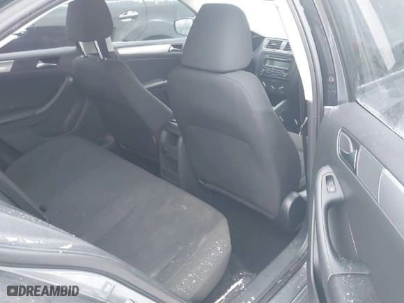 2015 Volkswagen Jetta Sedan 1.8T Sport with VIN 3VWD17AJ6FM319596, listed as a IAAI auction lot 41370591 with 92,818 mi miles. Bid and sale history available at carsss.com. Image 8.