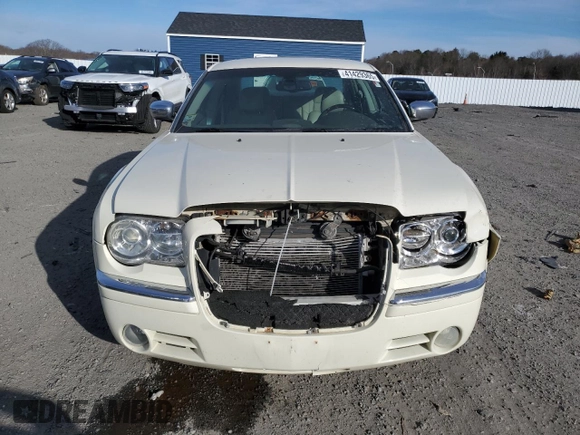 2007 Chrysler 300 C with VIN 2C3LK63H97H851736, listed as a Copart auction lot 41429365 with 170,250 mi miles and Clean Title. Bid and sale history available at DreamBid. Image 5.