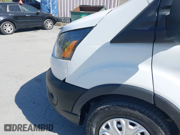 2020 Ford Transit Cargo with VIN 1FTBR1C85LKA60760, listed as a IAAI auction lot 42150857 with 52,548 mi miles. Bid and sale history available at carsss.com. Image 6.