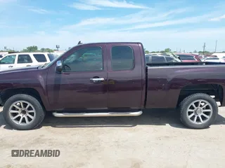 2008 Chevrolet Silverado 1500 Work Truck with VIN 1GCEC19X18Z285995, listed as a IAAI auction lot 42053115 with 290,836 mi miles and . Bid and sale history available at DreamBid. Image 13.