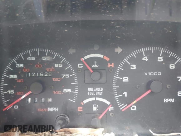 1995 Chevrolet Tracker z VIN 2CNBJ1869S6902771, wystawiony jako IAAI lot #41997456 z przebiegiem 171 629 mil mil oraz . Historia ofert i sprzedaży dostępna na DreamBid. Obrazek 7.