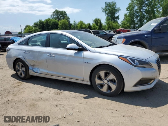 2017 Hyundai Sonata Hybrid Limited with VIN KMHE34L15HA044599, listed as a Copart auction lot 54274143 with 106,525 mi miles. Bid and sale history available at carsss.com. Image 4.