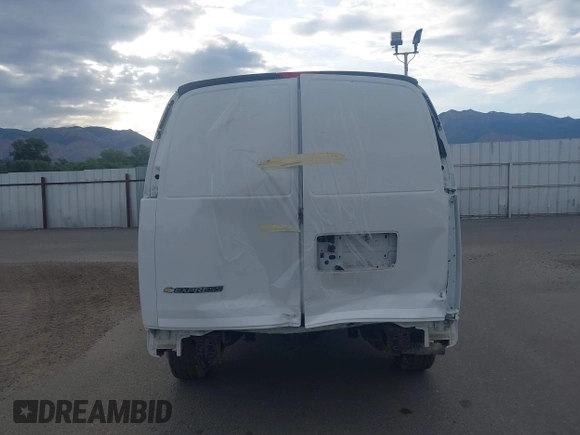 2019 Chevrolet Express Cargo with VIN 1GCWGAFP1K1254216, listed as a IAAI auction lot 42434125 with 257,792 mi miles and . Bid and sale history available at DreamBid. Image 16.