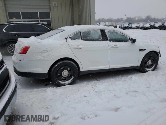 2017 Ford Police Interceptor with VIN 1FAHP2L83HG109220, listed as a Copart auction lot 88001695 with 83,964 mi miles and Salvage title. Bid and sale history available at DreamBid. Image 3.