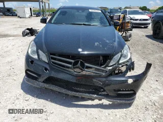 2012 Mercedes-Benz E 550 with VIN WDDKJ7DB0CF150479, listed as a Copart auction lot 60228145 with 95,950 mi miles and Salvage title. Bid and sale history available at DreamBid. Image 5.