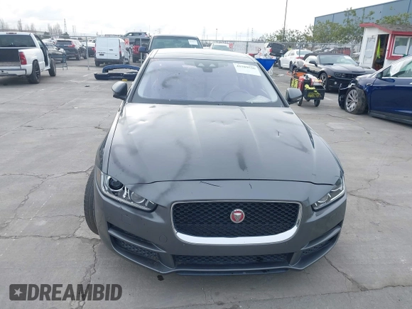 2017 Jaguar XE 25t Premium with VIN SAJAD4BG0HA975017, listed as a IAAI auction lot 41589536 with 40,136 mi miles. Bid and sale history available at carsss.com. Image 6.