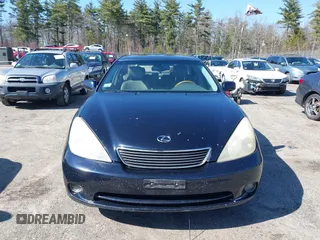 2005 Lexus ES 330 with VIN JTHBA30G955096353, listed as a IAAI auction lot 41940137 with 172,947 mi miles. Bid and sale history available at carsss.com. Image 12.