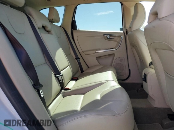 2015 Volvo XC60 T5 Drive-E Premier z VIN YV440MDB7F2602716, wystawiony jako Copart lot #43380785 z przebiegiem 78 357 mil mil oraz Szkoda całkowita • Salvage title. Historia ofert i sprzedaży dostępna na DreamBid. Obrazek 10.