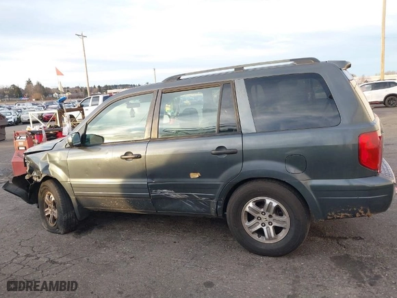 2005 Honda Pilot EX with VIN 2HKYF18455H565742, listed as a IAAI auction lot 41264177 with 304,396 mi miles. Bid and sale history available at carsss.com. Image 14.