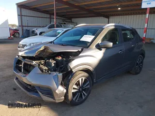 2019 Nissan Kicks S with VIN 3N1CP5CU0KL565247, listed as a IAAI auction lot 41627267 with 92,049 mi miles. Bid and sale history available at carsss.com. Image 6.
