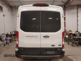 2019 Ford Transit Passenger XL with VIN 1FBZX2CM8KKA07514, listed as a IAAI auction lot 41235965 with 58,224 mi miles. Bid and sale history available at carsss.com. Image 16.