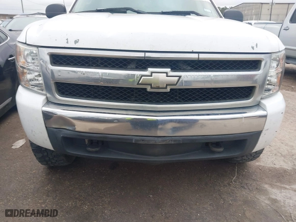 2007 Chevrolet Silverado 1500 Work Truck with VIN 1GCEC19C47Z630870, listed as a IAAI auction lot 41420093 with 316,080 mi miles. Bid and sale history available at carsss.com. Image 6.