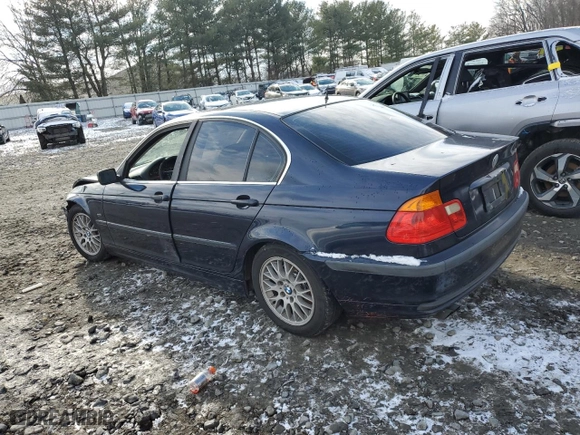 1999 BMW 3 Series 328i with VIN WBAAM5335XKG05867, listed as a Copart auction lot 88247375 with 224,663 mi miles and Salvage Title. Bid and sale history available at carsss.com. Image 2.