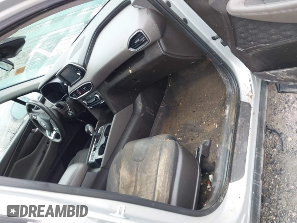 2019 Hyundai Santa Fe SE with VIN 5NMS2CAD8KH096047, listed as a IAAI auction lot 41983803 with 109,920 mi miles. Bid and sale history available at carsss.com. Image 5.