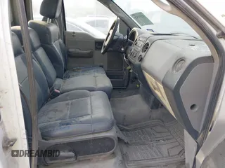 2005 Ford F-150 XL z VIN 1FTRF12W45NB65623, wystawiony jako IAAI lot #42301525 z przebiegiem Nie podano mil oraz . Historia ofert i sprzedaży dostępna na DreamBid. Obrazek 5.