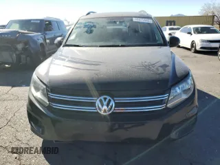 2015 Volkswagen Tiguan S with VIN WVGAV7AX1FW584775, listed as a Copart auction lot 49475445 with 124,972 mi miles and Clean Title. Bid and sale history available at DreamBid. Image 5.