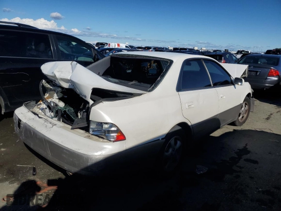 1997 Lexus ES 300 z VIN JT8BF22G7V0022578, wystawiony jako Copart lot #44576625 z przebiegiem Nie podano mil oraz Szkoda całkowita • Salvage title. Historia ofert i sprzedaży dostępna na DreamBid. Obrazek 3.