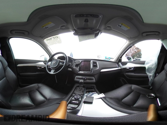 2016 Volvo XC90 T6 Momentum с VIN YV4A22PK5G1033319, выставлен на аукционе IAAI как лот 41870682 с пробегом 85 697 миль миль и . История ставок и продаж доступна на DreamBid. Изображение 18.
