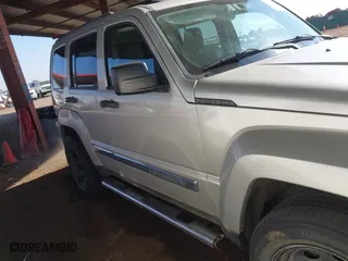 2009 Jeep Liberty Limited with VIN 1J8GN58K99W511566, listed as a IAAI auction lot 41445239 with 170,388 mi miles. Bid and sale history available at carsss.com. Image 13.