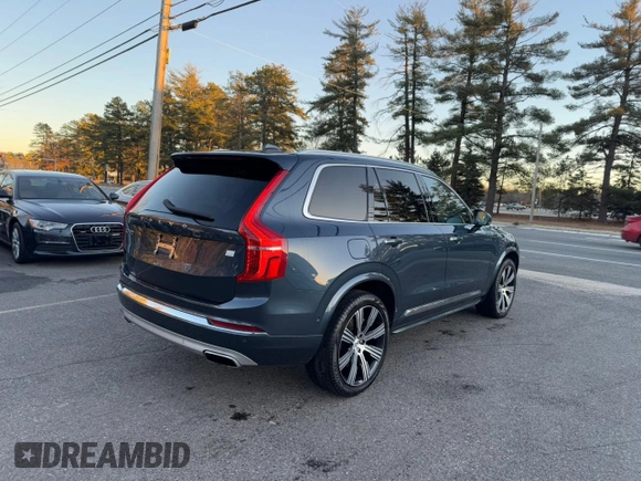 2021 Volvo XC90 Inscription Expression with VIN YV4BR00L4M1760700, listed as a Copart auction lot 88538795 with 100,871 mi miles and Clean Title. Bid and sale history available at carsss.com. Image 3.