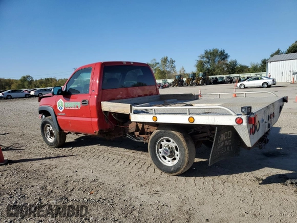 2002 GMC Sierra 1500 with VIN 1GDGC24U52Z252576, listed as a Copart auction lot 75233354 with Not Provided miles and Salvage Title. Bid and sale history available at DreamBid. Image 2.