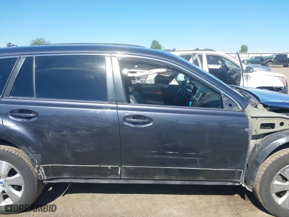 2012 Subaru Outback 3.6R Limited with VIN 4S4BRDKC1C2234424, listed as a IAAI auction lot 39709411 with 148,978 mi miles. Bid and sale history available at carsss.com. Image 14.