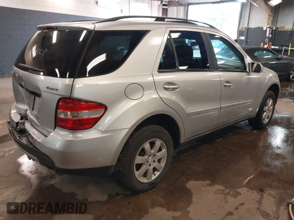 2007 Mercedes-Benz M 350 with VIN 4JGBB86E07A174557, listed as a IAAI auction lot 41986551 with 138,697 mi miles and . Bid and sale history available at DreamBid. Image 4.