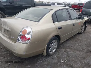 2002 Nissan Altima S with VIN 1N4AL11DX2C156685, listed as a IAAI auction lot 41821949 with 197,511 mi miles. Bid and sale history available at carsss.com. Image 4.