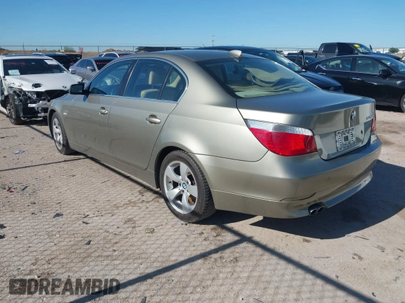 2005 BMW 5 Series 525i with VIN WBANA53515B860554, listed as a IAAI auction lot 42071388 with 122,042 mi miles. Bid and sale history available at carsss.com. Image 3.